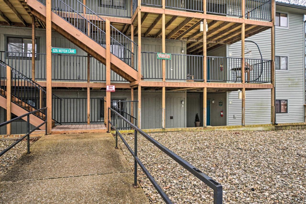 Reed Springs Condo With Furnished Deck And Pool Access Reeds Spring Exterior photo